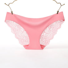 Charger l&#39;image dans la galerie, Seamless sexy mature transparent lace ice silk brief

