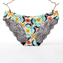 Charger l&#39;image dans la galerie, Seamless sexy mature transparent lace ice silk brief
