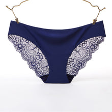 Charger l&#39;image dans la galerie, Seamless sexy mature transparent lace ice silk brief
